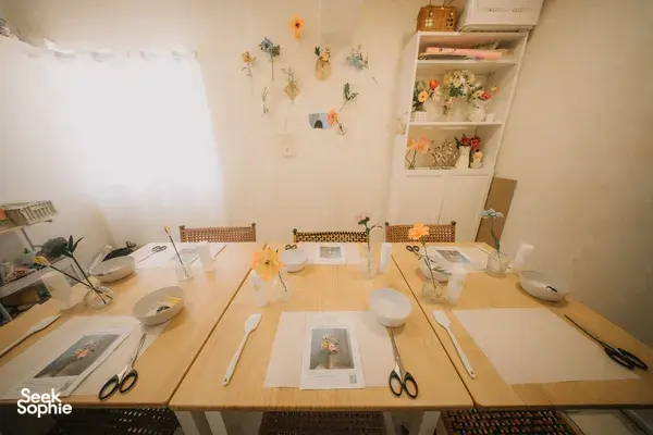 Singapore’s Only Lifelike Paper Flower Studio Experience