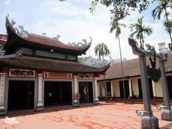 避开人群,享受河内:西湖的悠闲骑行之旅