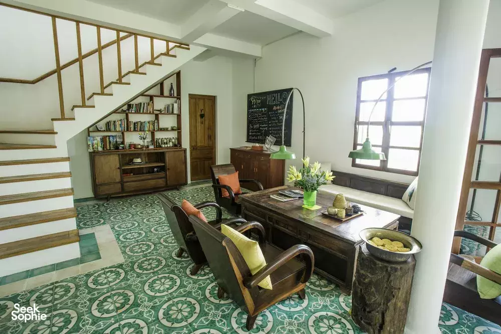 Seek Sophie option picture