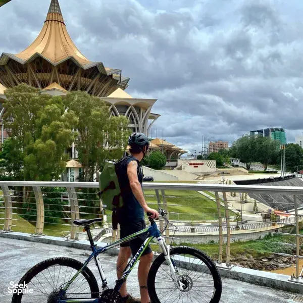 Kuching’s Best: Heritage & Kampong Leisure Bike Tour