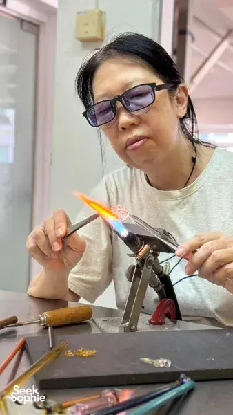 Make a Glass Dish with Renowned Local Artist
