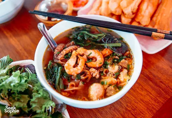 Hai Phong Bites & Sights: A Private Day Trip Adventure from Hanoi 