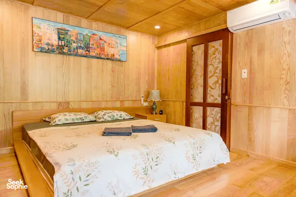 Seek Sophie option picture