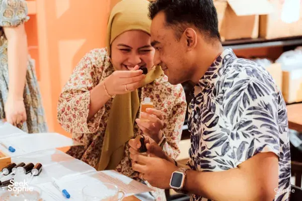 Top-Rated Perfume Workshop | Lots of Scents to Choose from