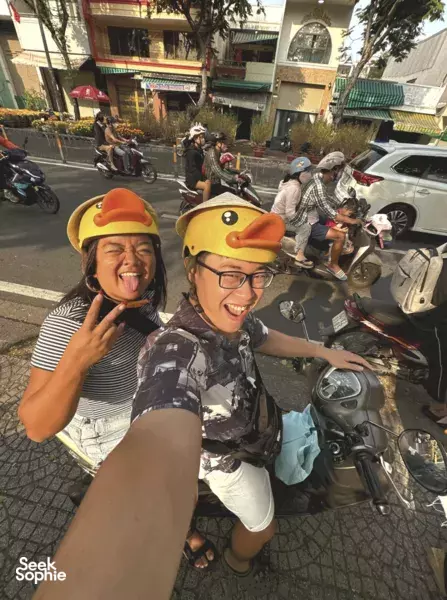 Zero-Tourist Saigon Food Adventure by Scooter & Local Home Visit
