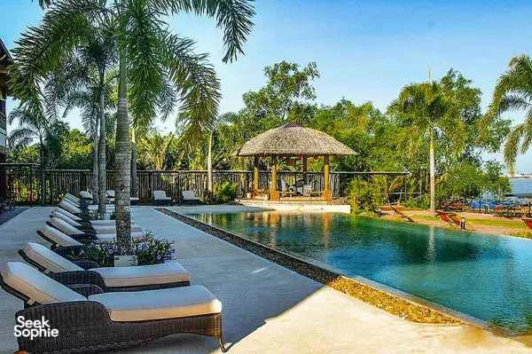 2D1N Luxurious Mekong Resort Stay **Includes 1D Boat & Bike Trip to Ben Tre | Mỹ Tho