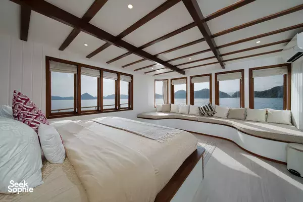 3D2N Komodo Adventure | Unique & Spacious Wooden Yacht Experience