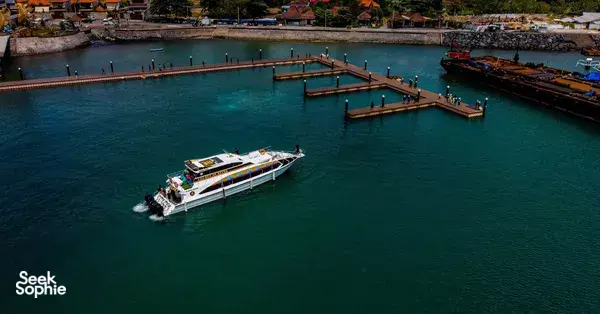 Naik bot dari Sanur ke Nusa Penida