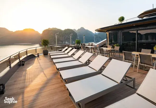 2D1N Lan Ha Bay’s Newest Cruise with a Rare Cycling Twist