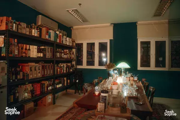 Discover Artisan Spirits in a Hidden Apartment Bar
