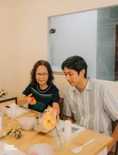 Singapore’s Only Lifelike Paper Flower Studio Experience