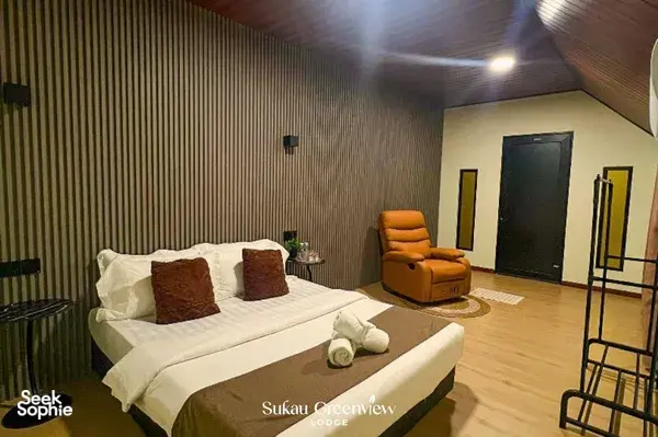 3D2N Kinabatangan River Safari with Night Cruise & Jungle Trek