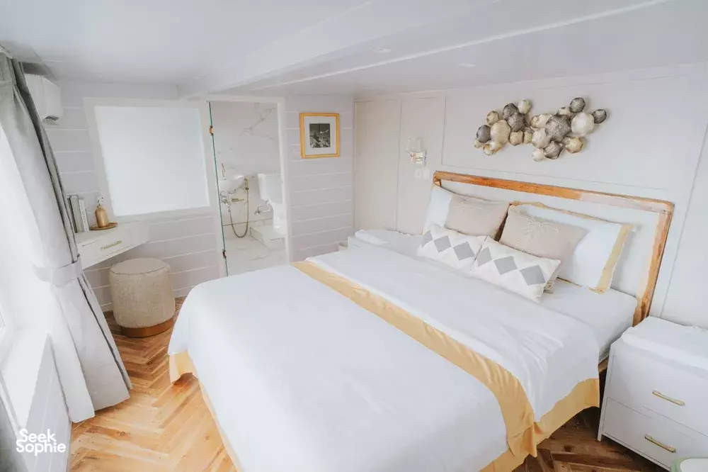 Seek Sophie option picture