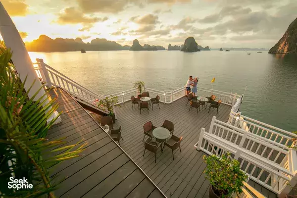 3D2N Halong and Lan Ha Bay Cruise | Red-Sailed Junk with Classic Itinerary