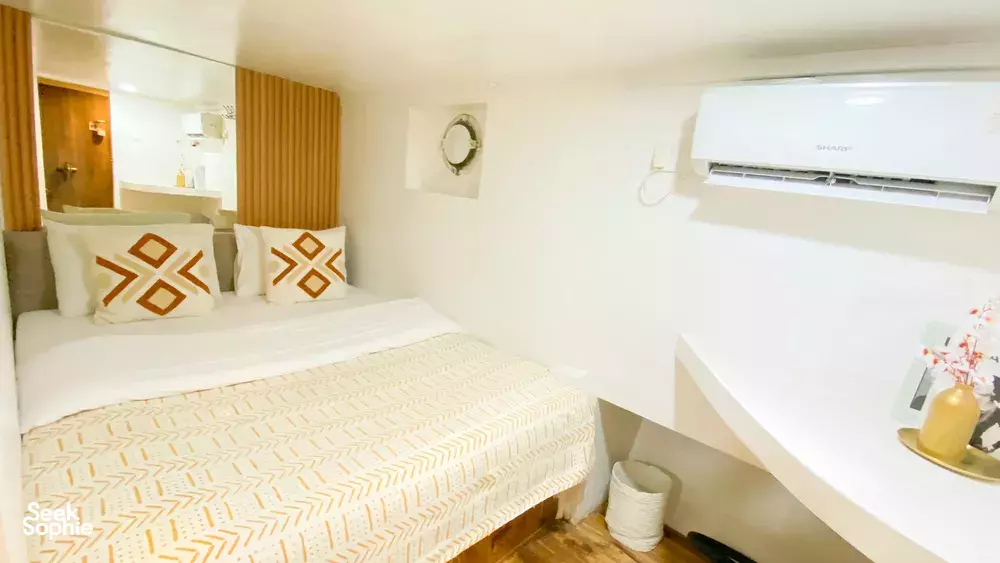 Seek Sophie option picture