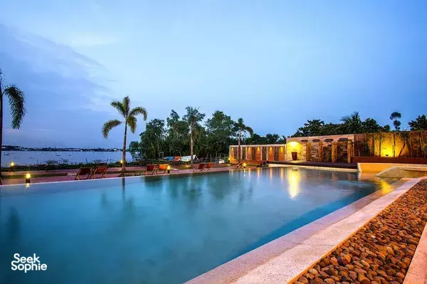 2D1N Luxurious Mekong Resort Stay **Includes 1D Boat & Bike Trip to Ben Tre | Mỹ Tho