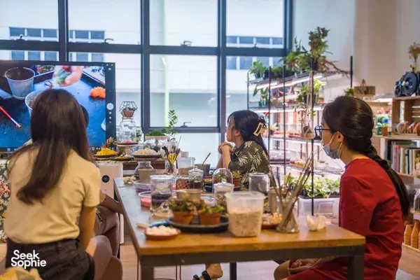 Buat Terrarium Kaca dengan Bahan Tak Terbatas