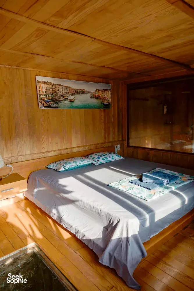 Seek Sophie option picture