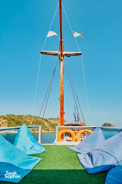 Private 3D2N Komodo Liveaboard | Karaoke & Canoe