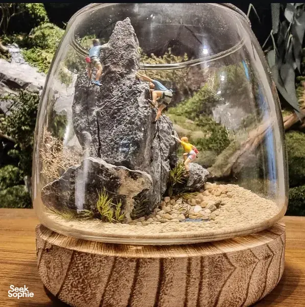 Turn a Miniature World Into a Glowing Desk Lamp