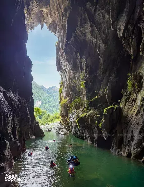 2D2N Phong Nha Cave-Hop: From Famous Icons to Offbeat Caves | 2-Night Cozy Homestay Included