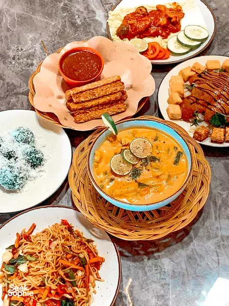 Kelas Memasak di Gili T | Buat Saus Kacang Sendiri & Banyak Lagi!