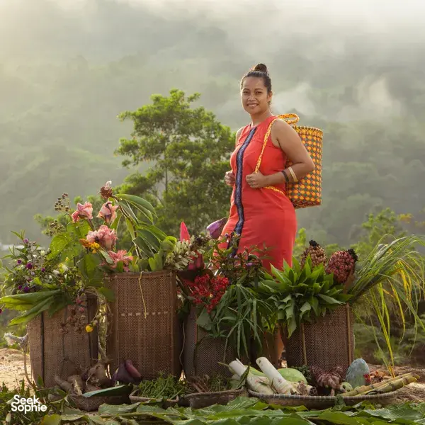 A Day with a Bidayuh Family | Waterfall, Yummy Food & Village Life