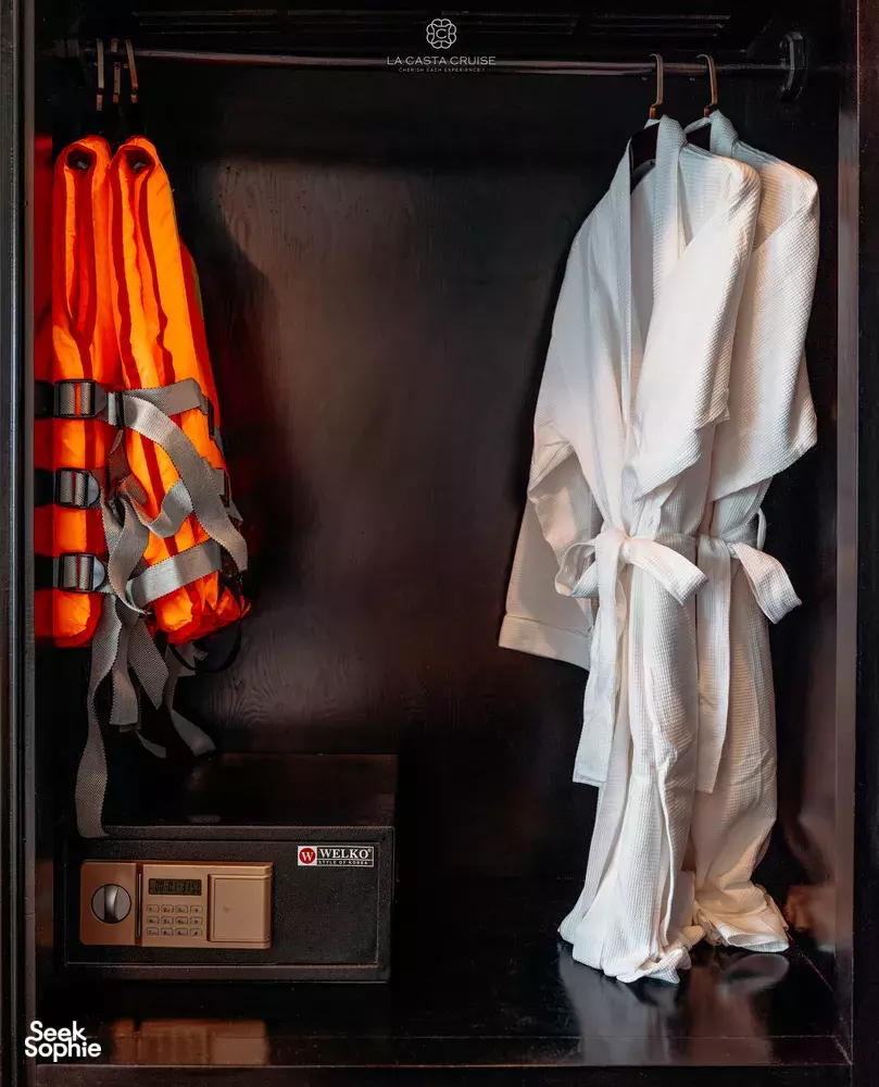 Seek Sophie option picture