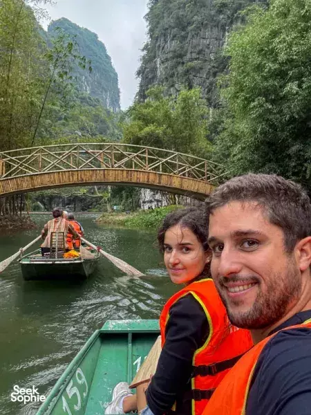 1 Day Hoa Lu & Tam Coc trip **Cycle along country roads