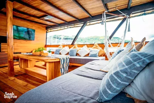 3D2N Komodo Cruise | Luxury Boat with Jacuzzi!