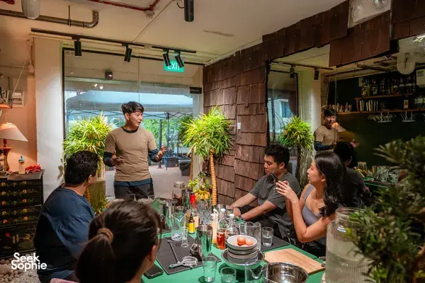 Private Cocktail Making Class in Cosy Nature Hideout