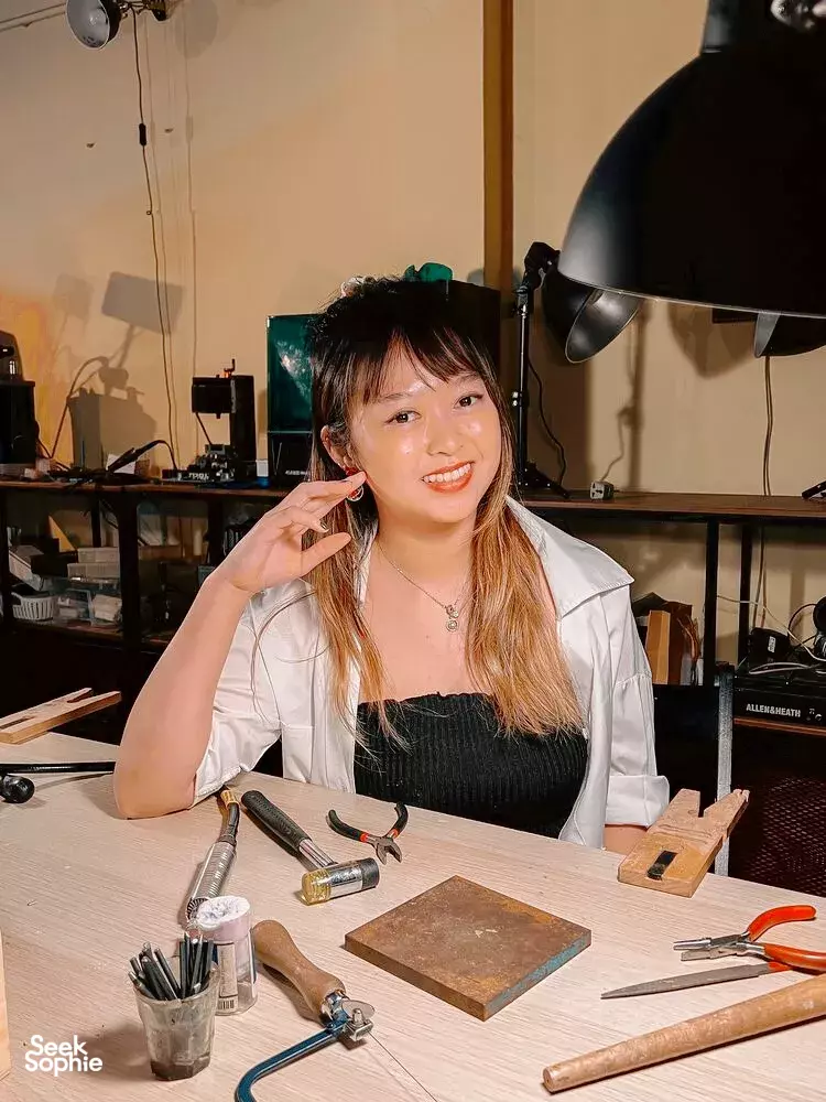 Seek Sophie option picture