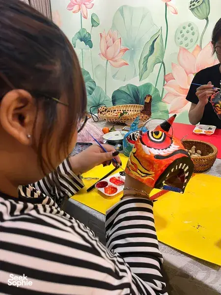 The Disappearing Art of Vietnam's Lion Dance 