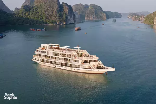 3D2N Halong and Lan Ha Bay Cruise | Red-Sailed Junk with Classic Itinerary