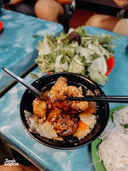 Hidden Alley Food Tour in Hanoi 
