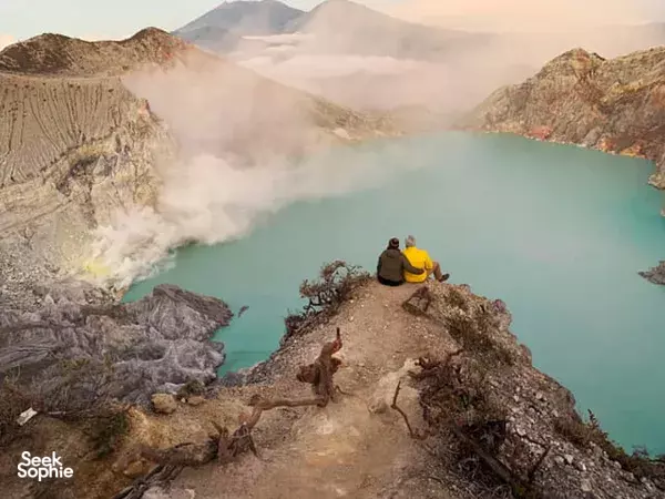 5D4N Mt Bromo, Tumpaksewu, Ijen & Turtles
