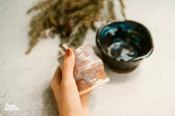 Make Fine Ceramics on a Rooftop | 2 Pottery Techniques