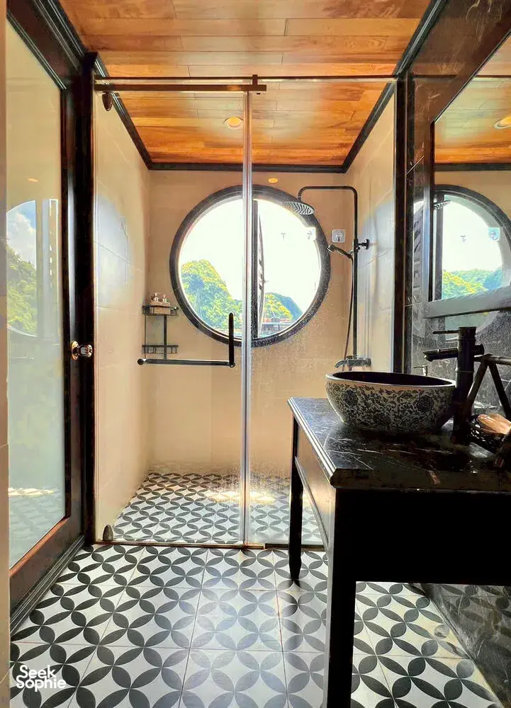 Seek Sophie option picture