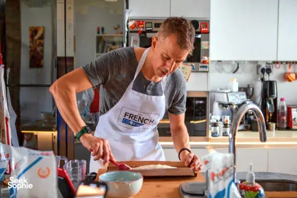 Panggang Baguette Perancis & Nikmati Sunset Charcuterie