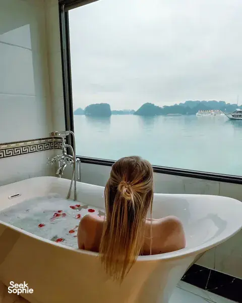 2D1N Halong Bay Luxury Cruise (5-Star) 