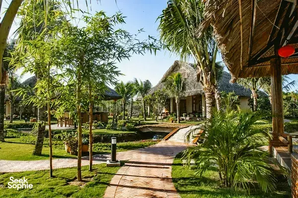 2D1N Luxurious Mekong Resort Stay **Includes 1D Boat & Bike Trip to Ben Tre | Mỹ Tho