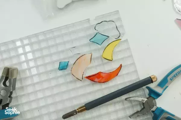 Make a Stained Glass Suncatcher | Singapore's First Ever!