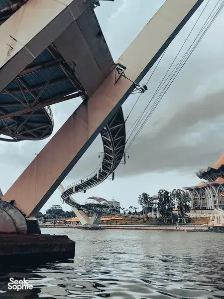 Kuching Bike Tour | Highlights, Boat Ride & Food