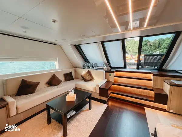 Brand New Italian Luxury Yacht | Global Popstar Approved