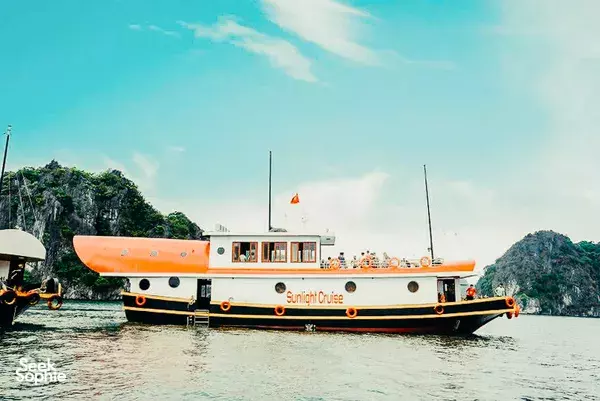 2D1N Halong Small Boutique Cruise (3-Star) | Unique & Personal