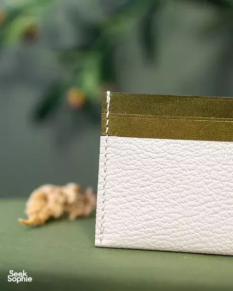 Craft a Two-Tone Cardholder | Luxury Italian Leathercraft Workshop