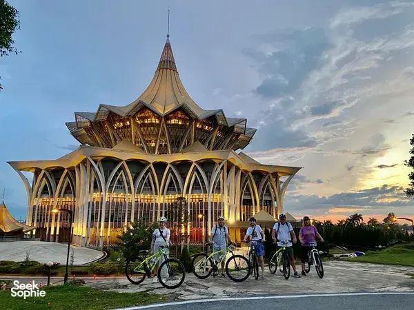 Kuching Village Cycling at Sunset with Dinner