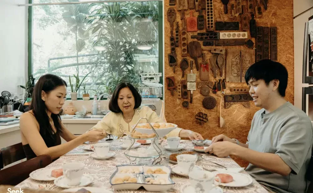 Enjoy afternoon tea and make kuehs with Jasmine