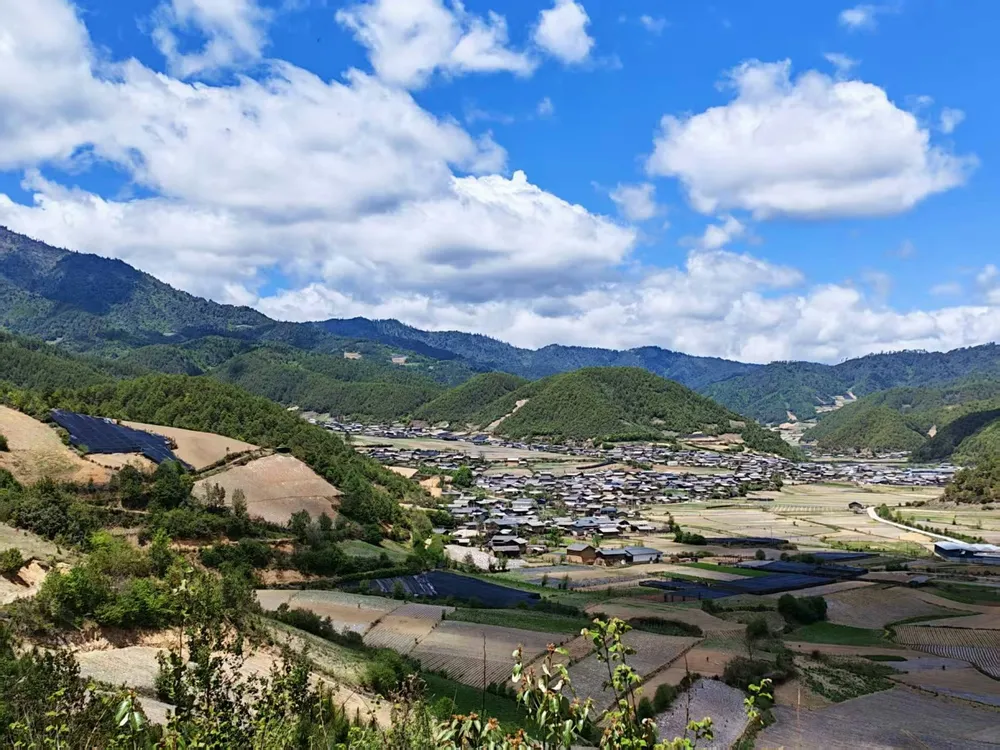 Kampung Nongbu, di kawasan desa Lijiang.