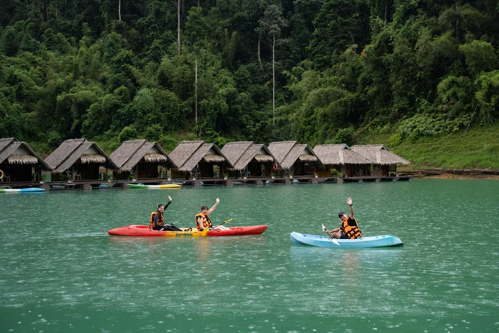 Most rafthouses have kayaks you can use